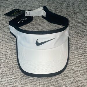 Aerobill Featherlight Adjustable Visor